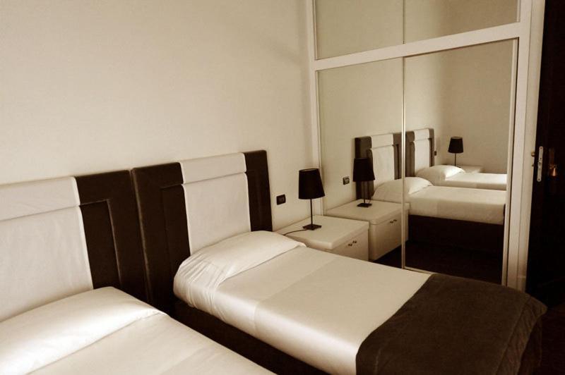 White House Hotel Foggia Oda fotoğraf