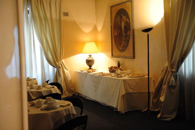 White House Hotel Foggia Dış mekan fotoğraf