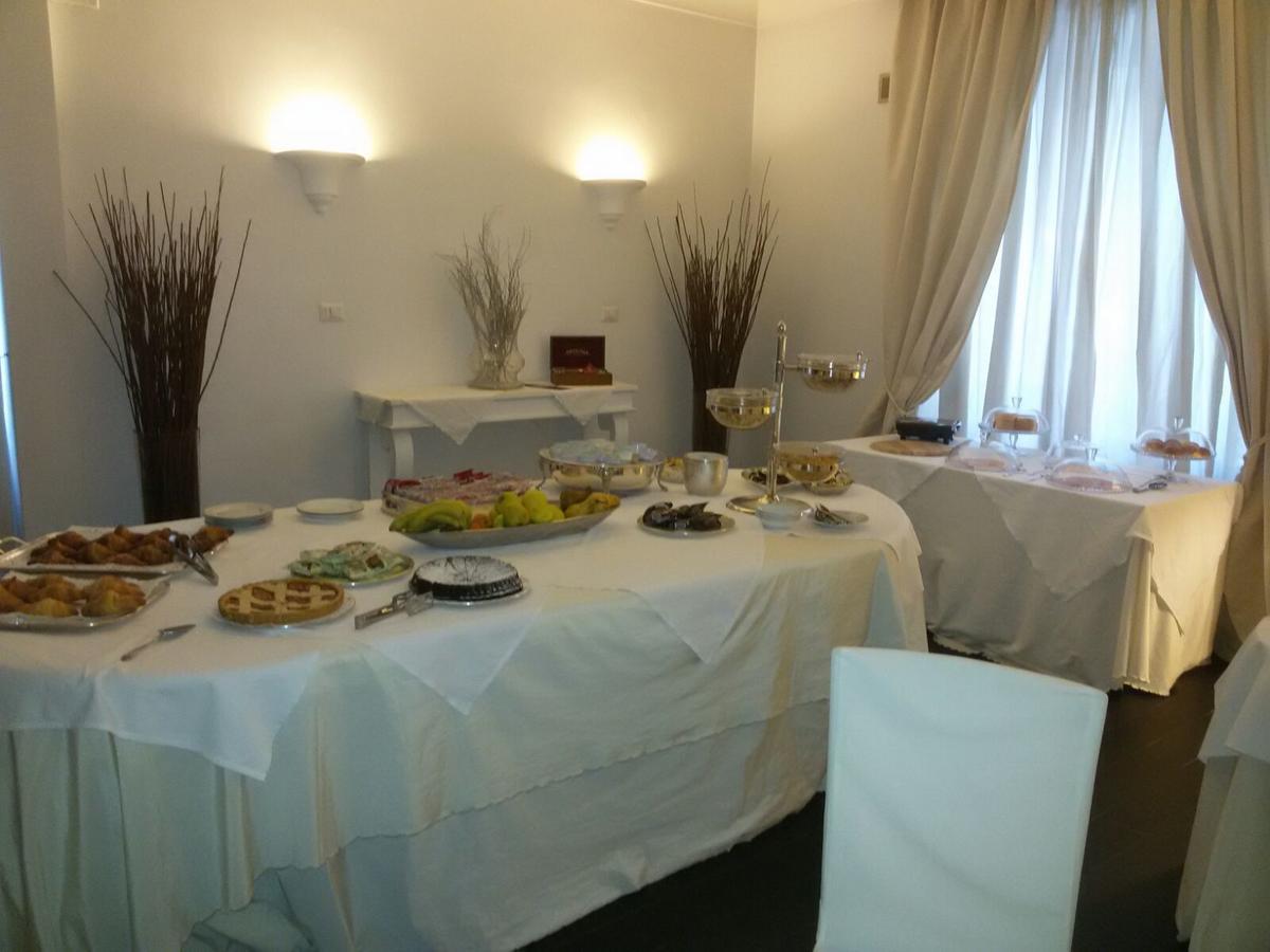 White House Hotel Foggia Dış mekan fotoğraf